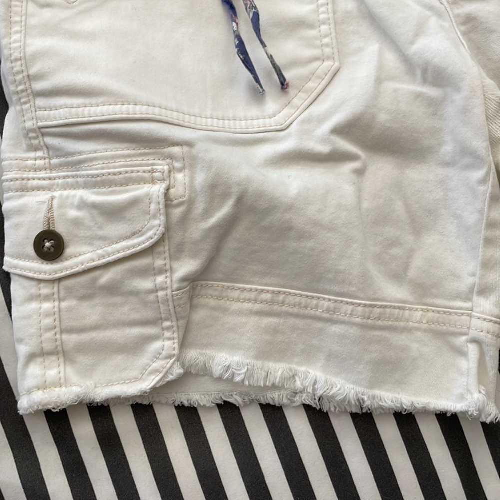 Free People white shorts - Picture 3 of 16